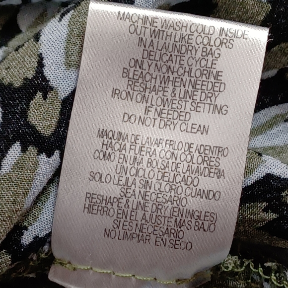 Democracy 3/4 Sleeve Camo Leopard Print Smocked Blouse - Picture 9 of 12